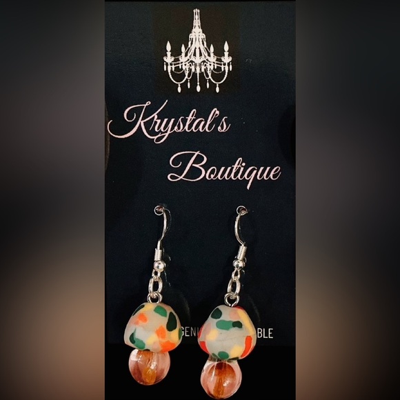 Mushroom Earrings - Picture 3 of 4